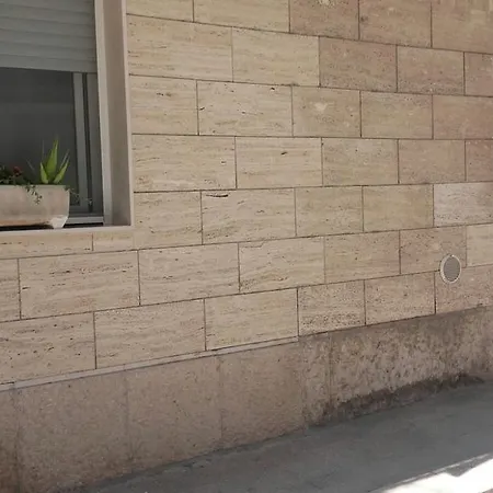 Appartamento La Dimora Delle 4 Stagioni *